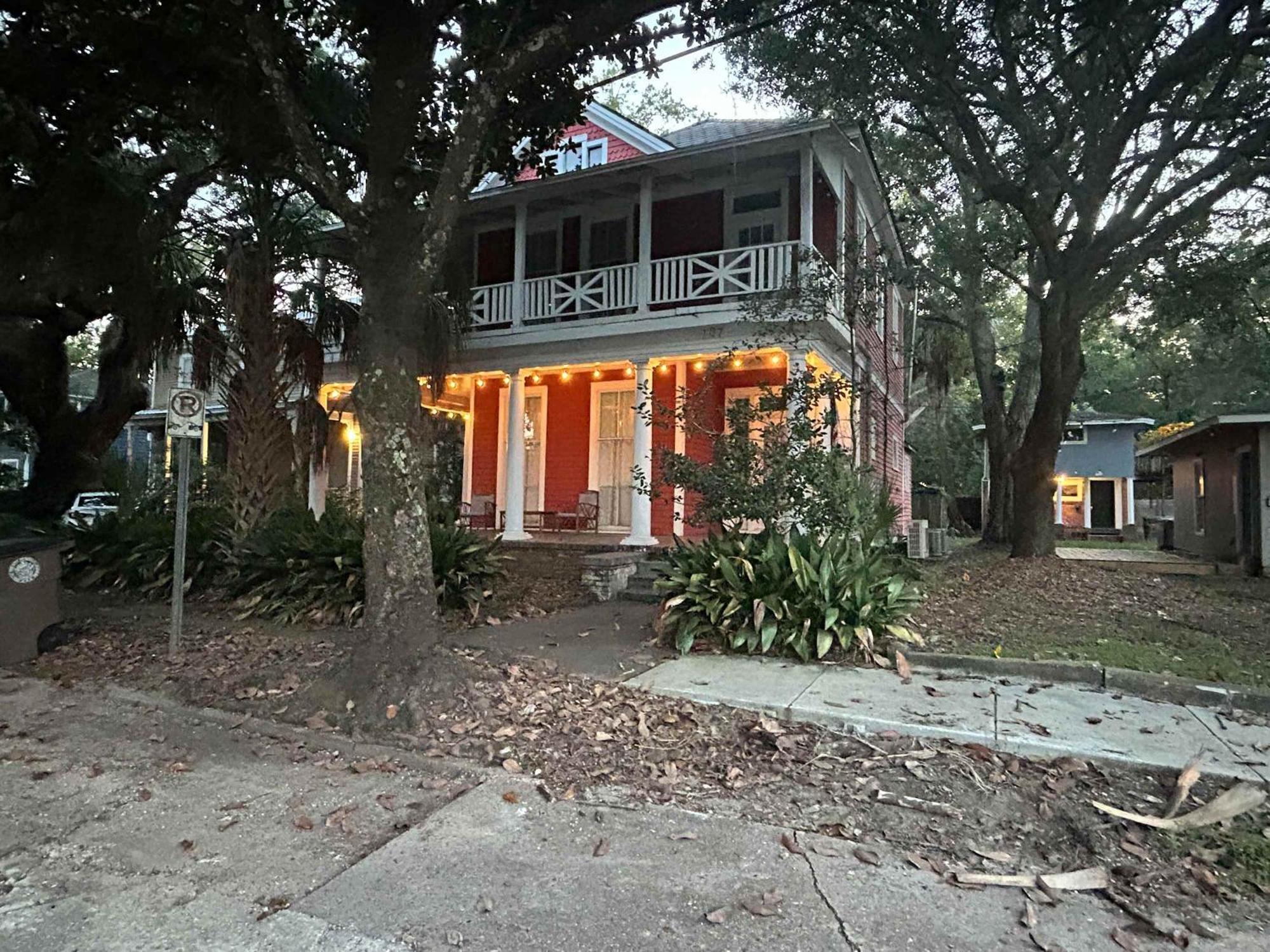 מובייל Pretty Peach Palace-Historic, Mins To Downtown מראה חיצוני תמונה