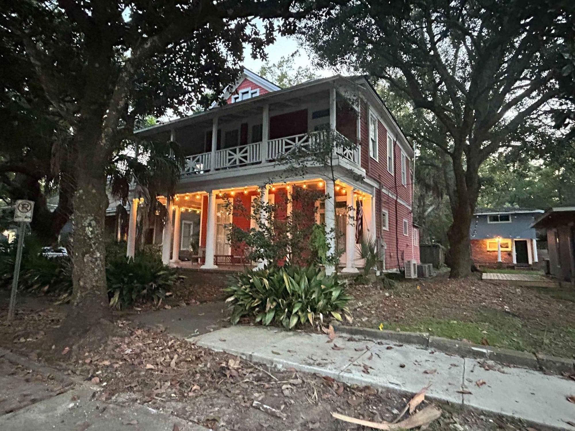 מובייל Pretty Peach Palace-Historic, Mins To Downtown מראה חיצוני תמונה